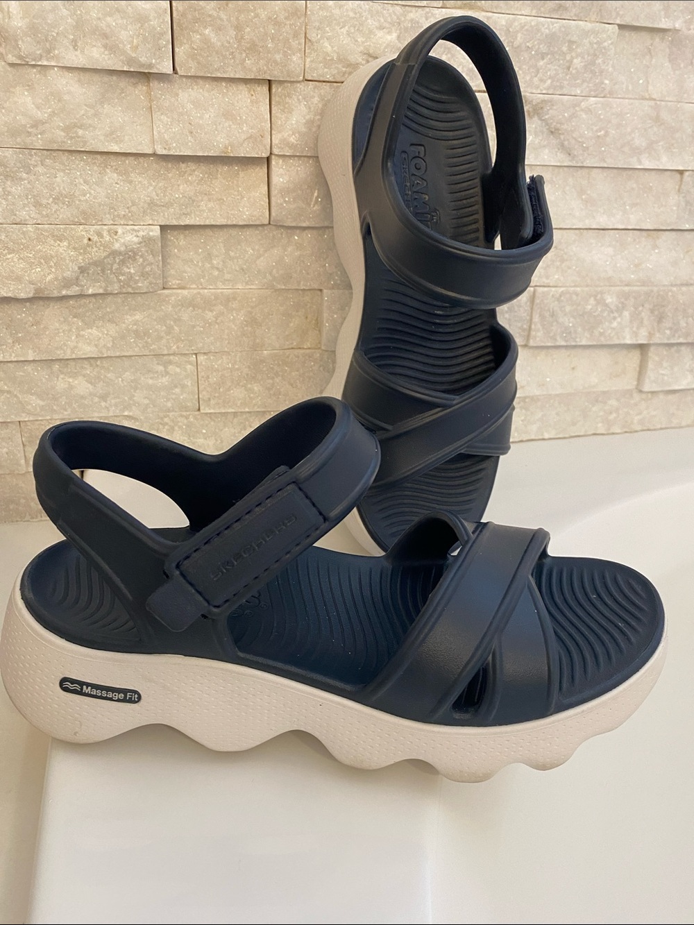 Skechers Women’s Navy and Cream Foam Platform Sandals - Picture 4 of 6